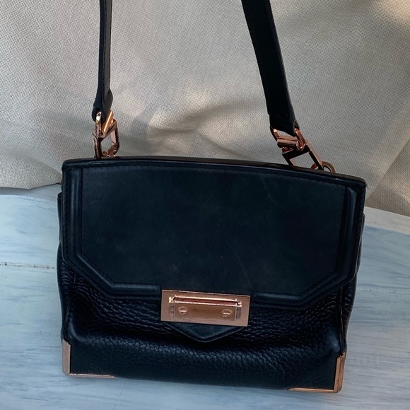 Alexander Wang Rose Gold lock black leather crossbody bag - Picture 5 of 11